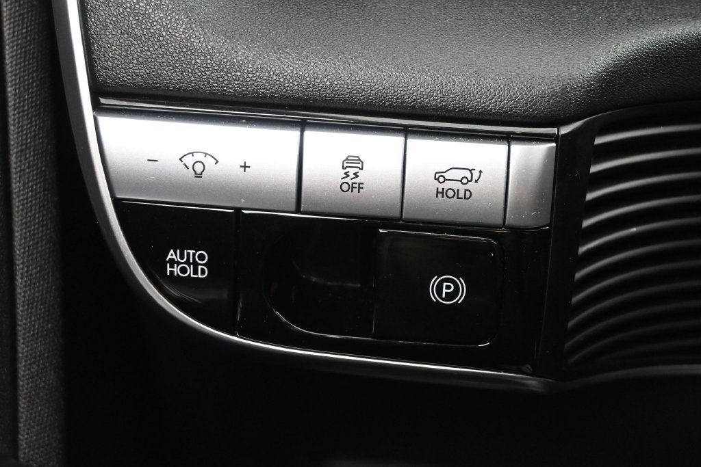 Used 2024 Hyundai Ioniq 5 Limited AWD/4WD image 23