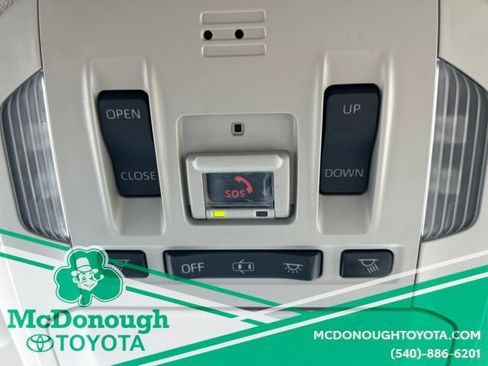Used 2020 Toyota Highlander Limited AWD/4WD image 26