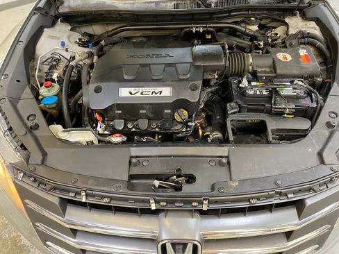 Used 2012 Honda Crosstour EX-L image 9