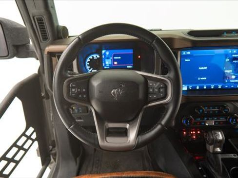 Used 2022 Ford Bronco Outer Banks image 18
