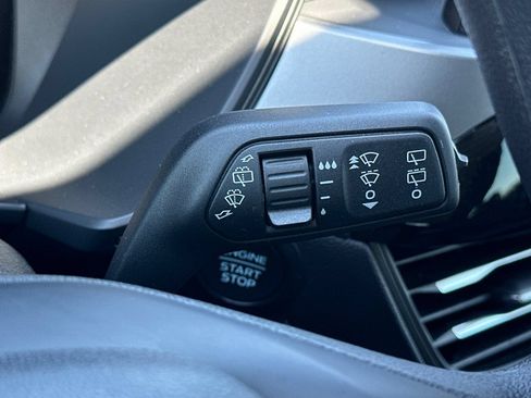 Used 2025 Ford Escape Active AWD/4WD image 33
