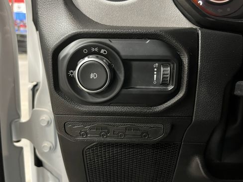 Certified 2024 Jeep Wrangler Sport AWD/4WD image 25