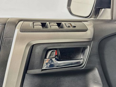 Used 2019 Toyota 4Runner Limited AWD/4WD image 18