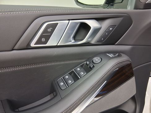 New 2026 BMW X5 sDrive40i w/ M Sport Package RWD image 12