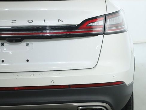 Used 2022 Lincoln Nautilus Reserve image 45