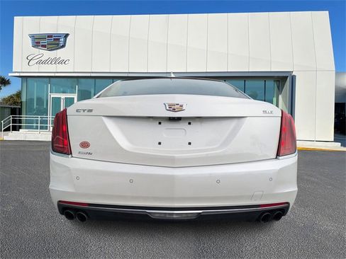 Used 2018 Cadillac CT6 Luxury image 4