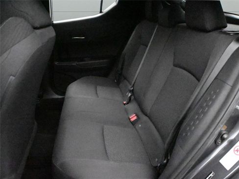 Used 2019 Toyota C-HR LE image 10