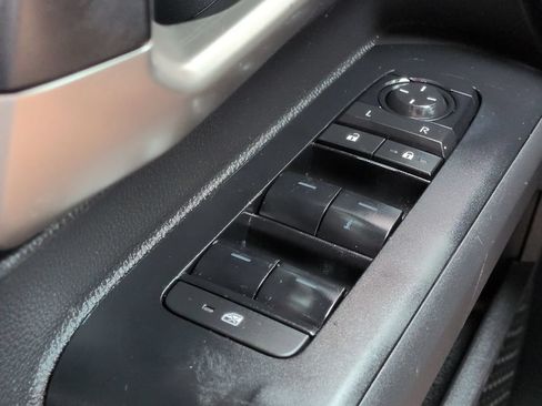 Used 2024 Toyota Tacoma TRD Off-Road AWD/4WD image 22