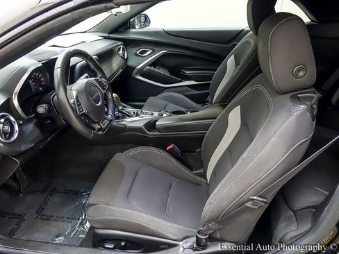 Used 2017 Chevrolet Camaro LT w/ RS Package image 10