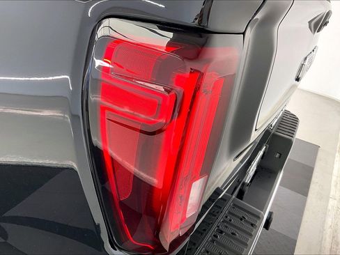 New 2026 GMC Sierra 1500 SLT image 16