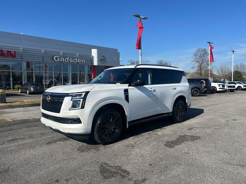 New 2026 Nissan Armada SV image 8