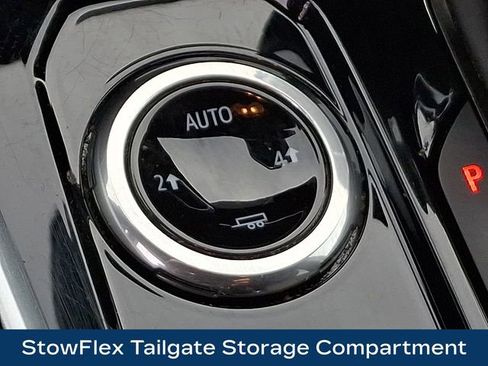 Used 2023 Chevrolet Colorado LT w/ LT Convenience Package II image 28