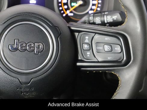 Used 2024 Jeep Wrangler Unlimited Sport AWD/4WD image 11