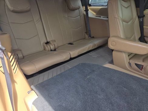 Used 2019 Cadillac Escalade Platinum AWD/4WD image 25