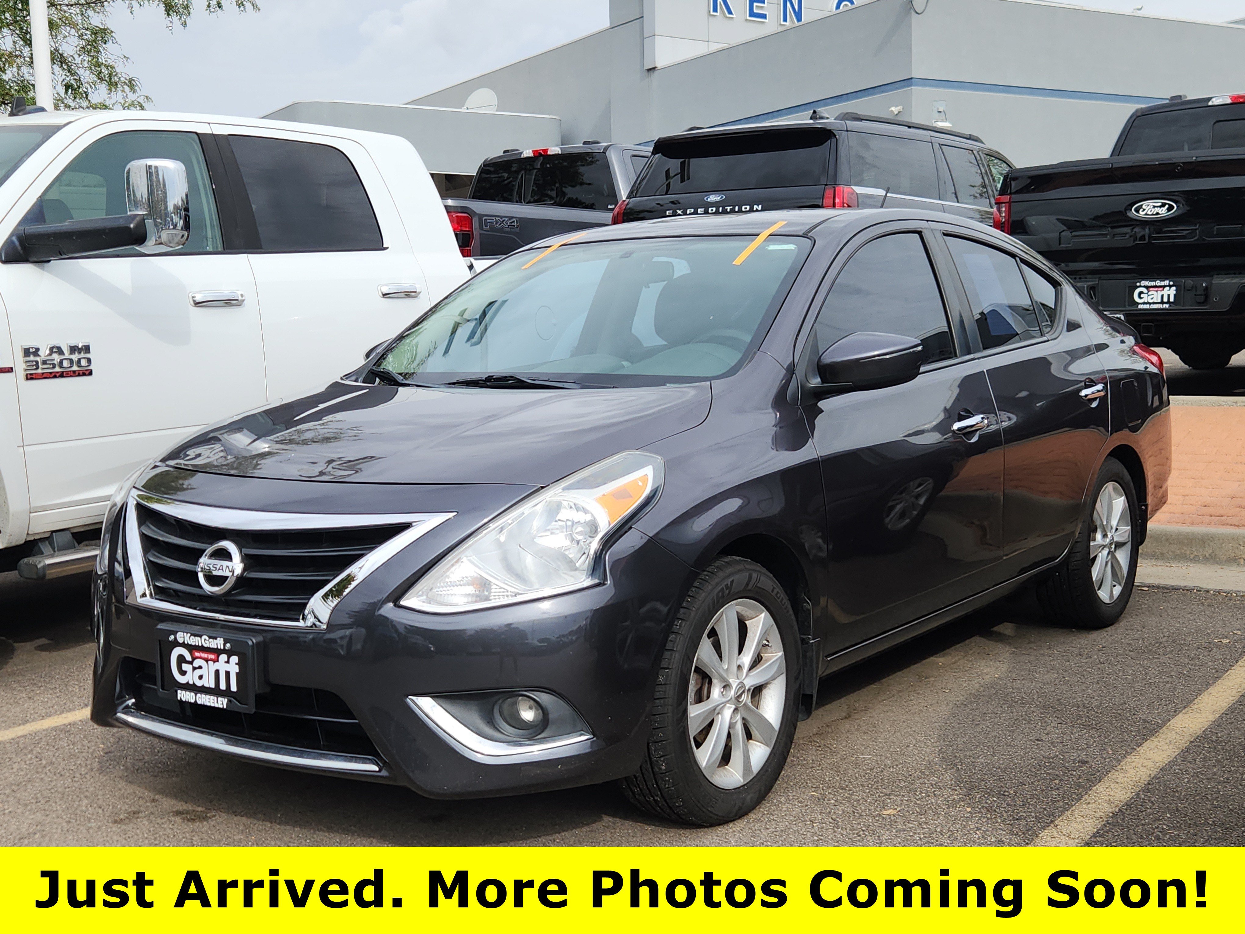 Used 2015 Nissan Versa FWD image 1