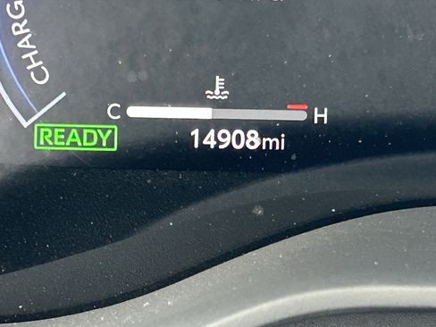 Used 2025 Toyota Sienna Platinum image 31