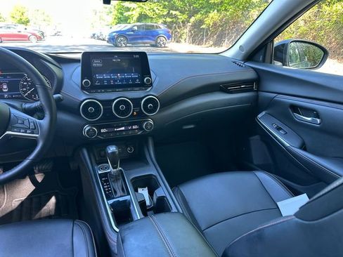 Used 2024 Nissan Sentra SR w/ SR Premium Package FWD image 15