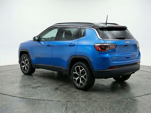 Used 2025 Jeep Compass Limited AWD/4WD image 6
