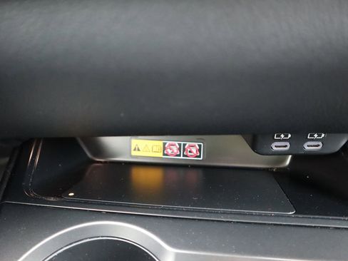 Used 2025 Lexus UX 300h FWD image 34