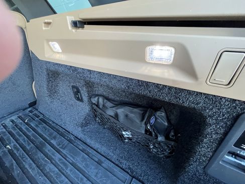 Used 2026 Land Rover Range Rover SE image 33