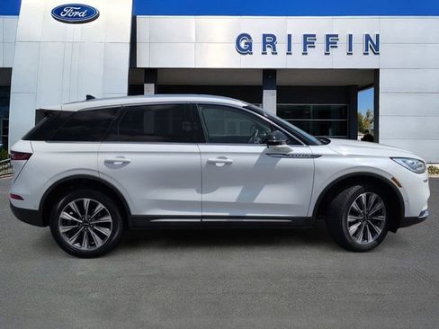 Used 2020 Lincoln Corsair Reserve w/ Equipment Group 201A FWD image 3