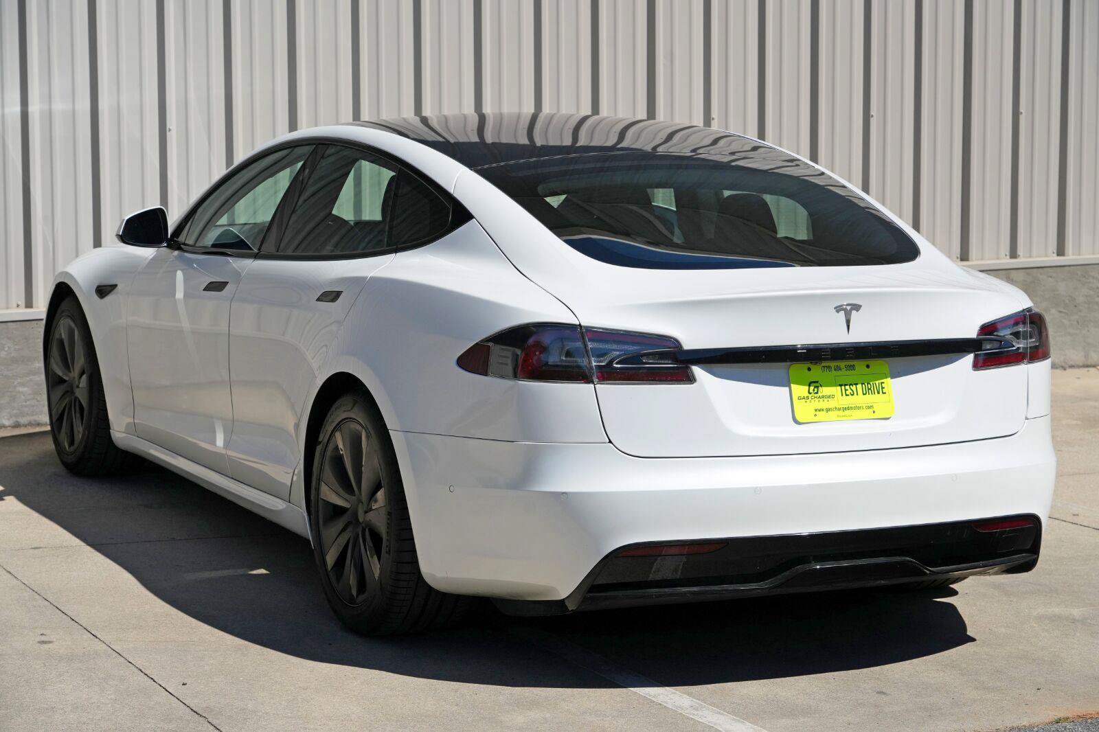 Used 2022 Tesla Model S AWD/4WD image 55