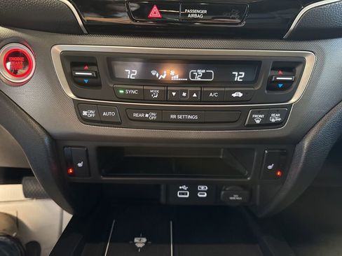 Used 2025 Honda Ridgeline RTL image 3