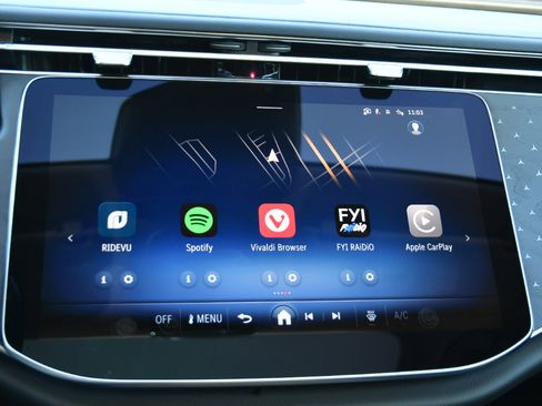 Used 2025 Mercedes-Benz E 350 Sedan image 19