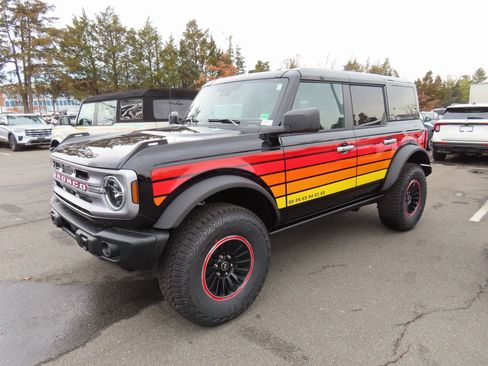 New 2025 Ford Bronco Big Bend w/ Black Diamond Package image 3