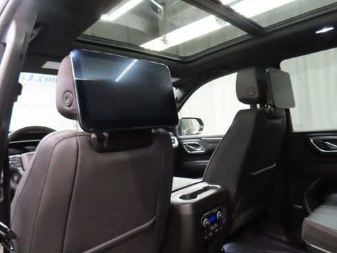 Used 2023 Chevrolet Tahoe RST image 11