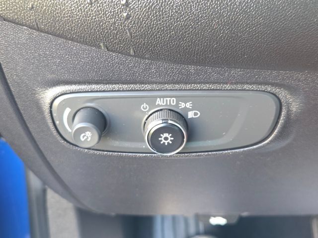 Used 2019 Chevrolet Equinox LT FWD image 25