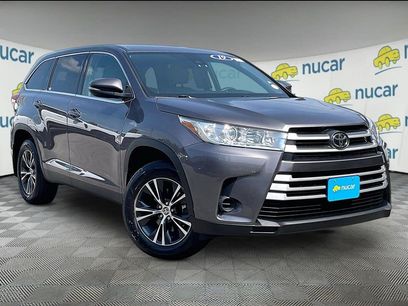 Used 2019 Toyota Highlander LE