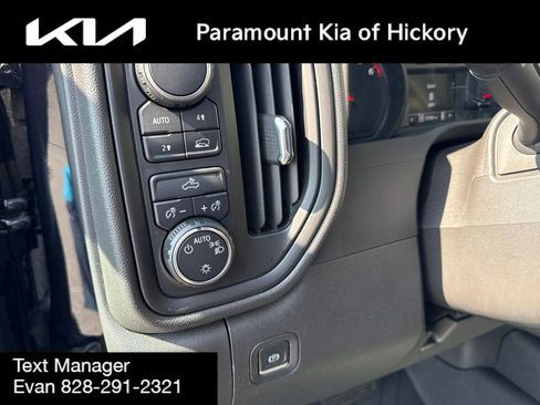 Used 2022 Chevrolet Silverado 1500 Custom AWD/4WD image 17