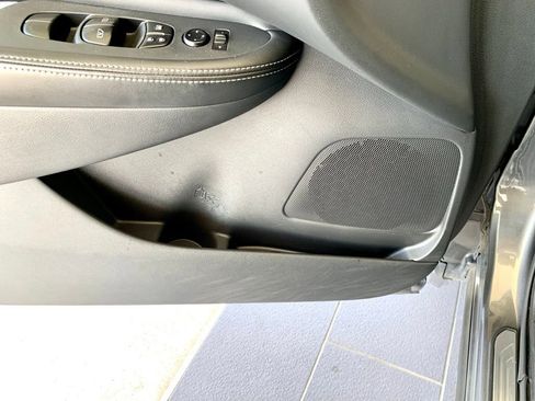 Used 2020 Nissan Murano SV image 13