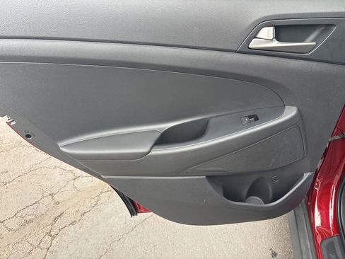 Used 2018 Hyundai Tucson SE w/ Cargo Package FWD image 26
