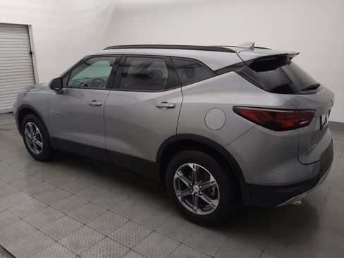 Used 2024 Chevrolet Blazer LT w/ Convenience Package FWD image 3
