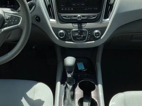 Used 2023 Chevrolet Malibu LS image 9