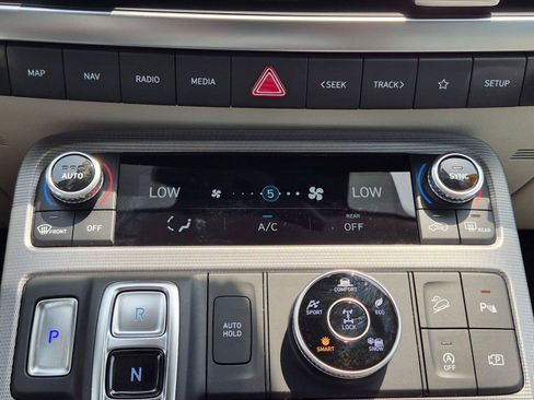 Used 2024 Hyundai Palisade Calligraphy AWD/4WD image 14