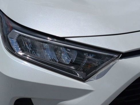 Certified 2021 Toyota RAV4 XLE Premium FWD image 10