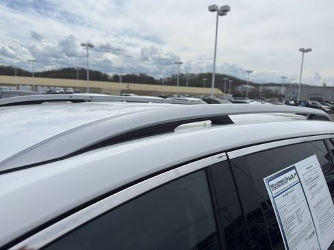 Used 2019 GMC Terrain SLT w/ Preferred Package FWD image 20