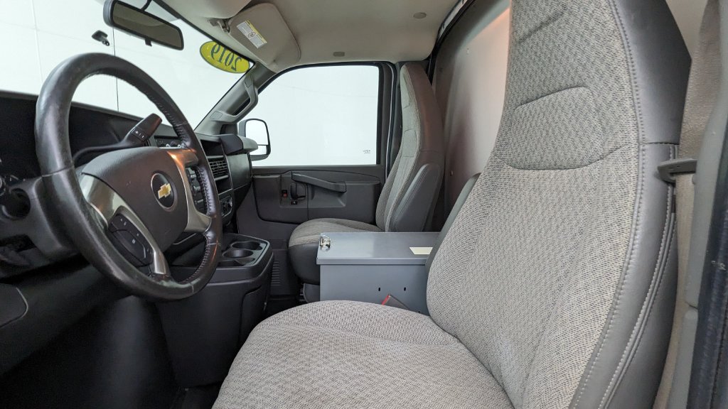 Used 2019 Chevrolet Express 3500 w/ Power Convenience Package RWD image 2