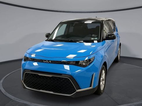 Used 2024 Kia Soul S FWD image 1