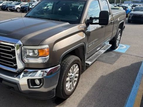 Used 2015 GMC Sierra 2500 SLE w/ SLE Preferred Package AWD/4WD image 3