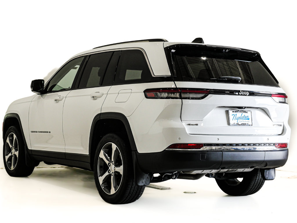 Used 2023 Jeep Grand Cherokee Limited w/ Luxury Tech Group II AWD/4WD image 8