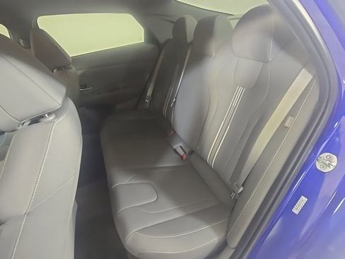 Used 2024 Hyundai Elantra SEL image 28