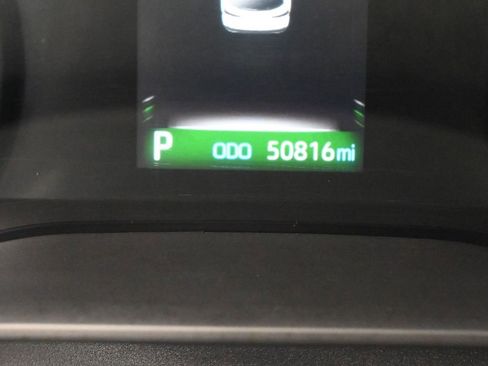 Used 2022 Toyota Sienna XLE Woodland Edition image 19