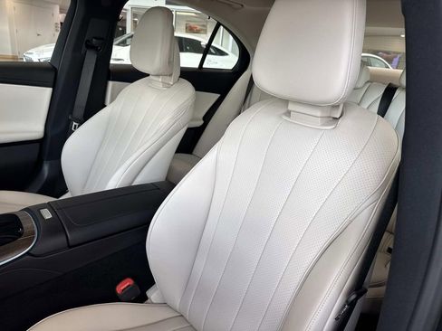 New 2026 Mercedes-Benz E 450 4MATIC Sedan image 9