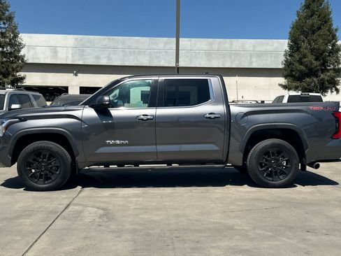 Used 2023 Toyota Tundra Limited w/ TRD Off-Road Package AWD/4WD image 6