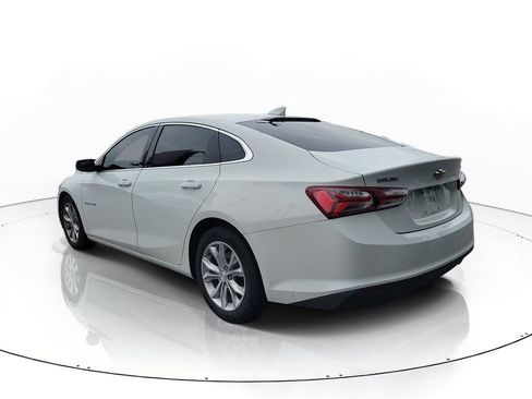 Used 2022 Chevrolet Malibu LT FWD image 3