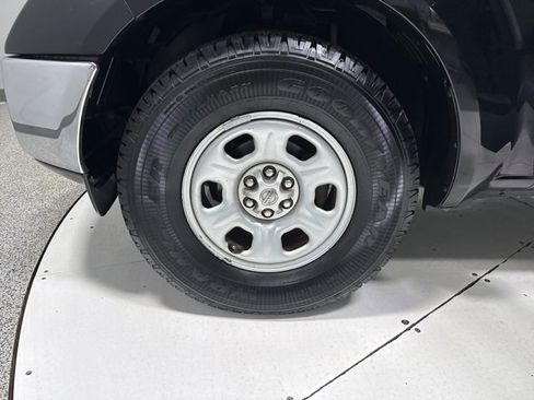 Used 2008 Nissan Frontier SE w/ Power Pkg image 3